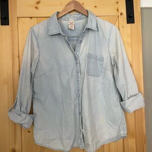 Faded Glory Light Blue Button-Up Shirt